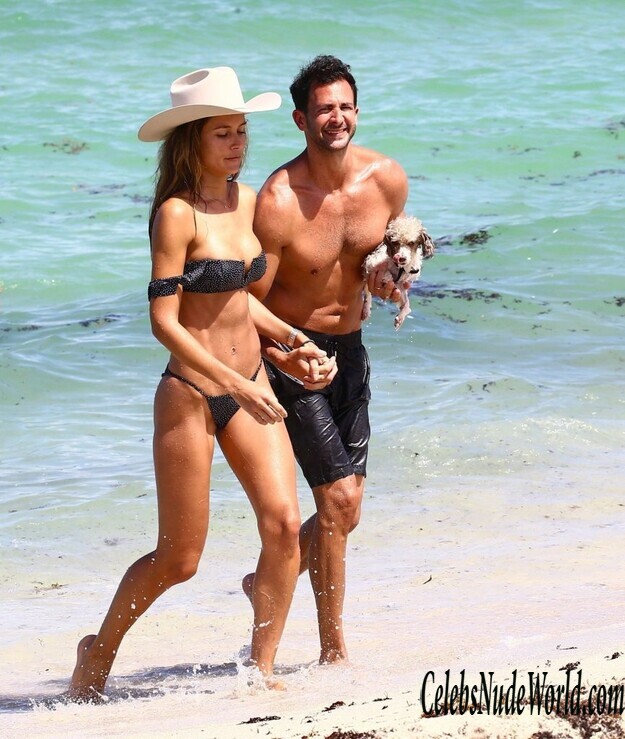 Natalia Borges Bikini 143973