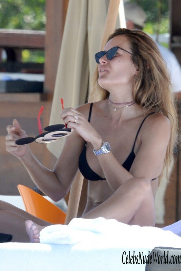 Natalia Borges Bikini 143992