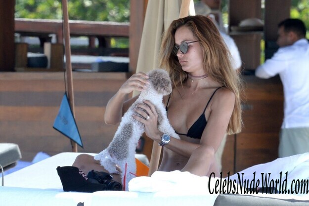 Natalia Borges Bikini 143998