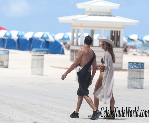 Natalia Borges Bikini 144015