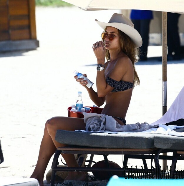 Natalia Borges Bikini 144041