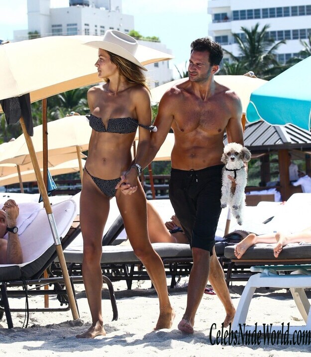 Natalia Borges Bikini 144043