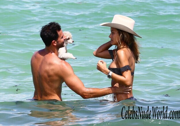 Natalia Borges Bikini 144049