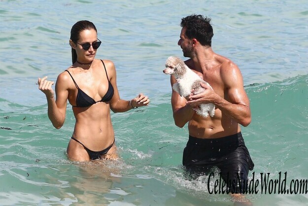 Natalia Borges Bikini 144072