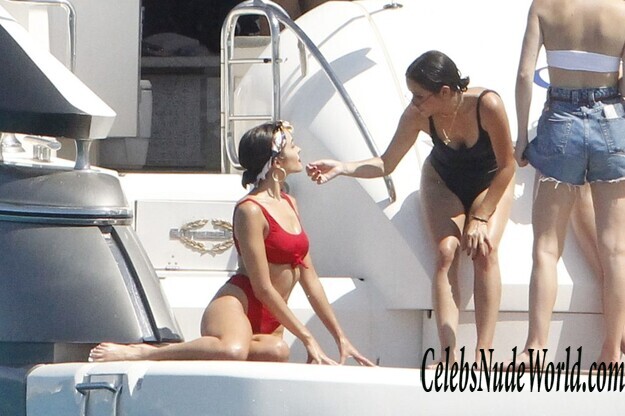 Olivia Culpo Sexy 144129