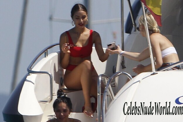 Olivia Culpo Sexy 144169