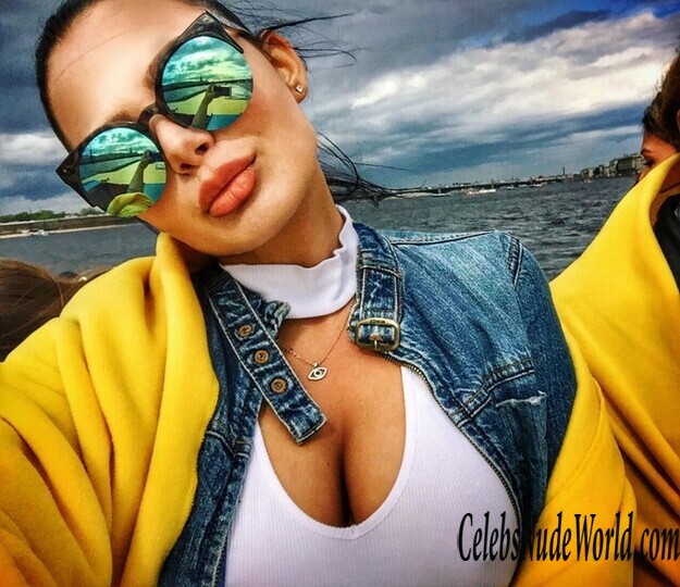 Nicole Shvets Sexy 144195