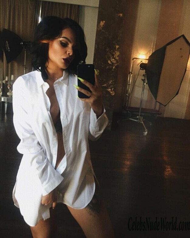 Nicole Shvets Sexy 144199