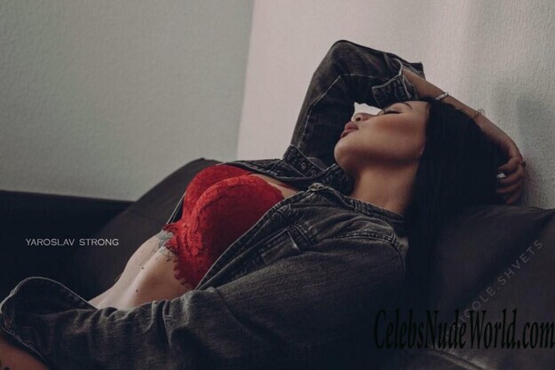 Nicole Shvets Sexy 144249