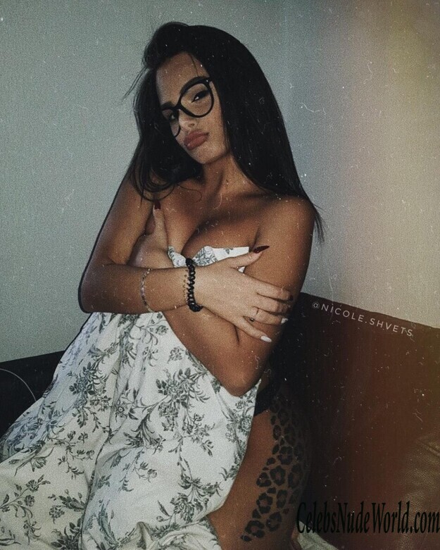 Nicole Shvets Sexy 144267