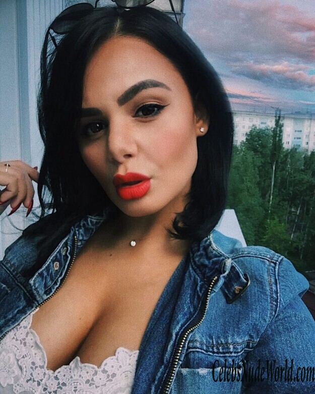 Nicole Shvets Sexy 144269