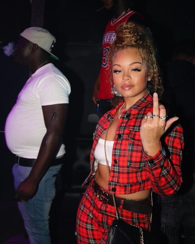 Miss Mulatto Sexy 144356