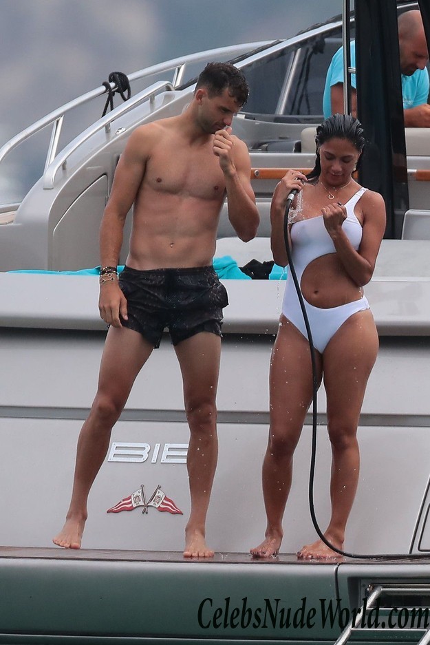 Nicole Scherzinger Wearing A Swimsuit In Saint Tropez 14466