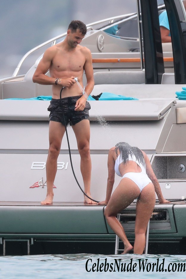 Nicole Scherzinger Wearing A Swimsuit In Saint Tropez 14470