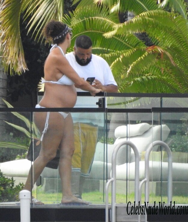 Nicole Tuck Bikini 144969