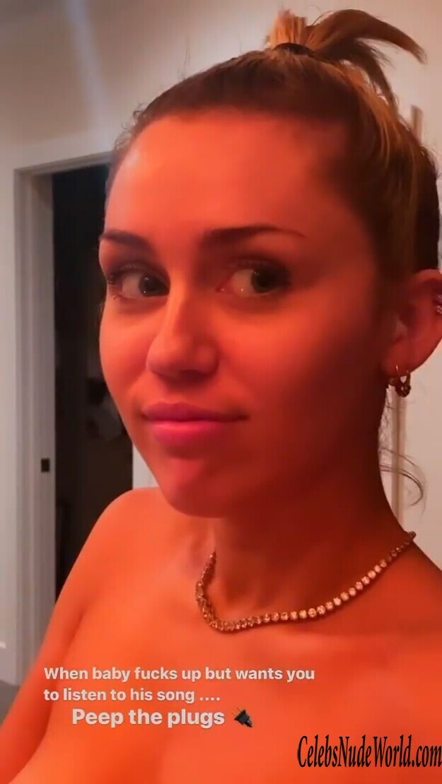 Miley Cyrus Topless 145304