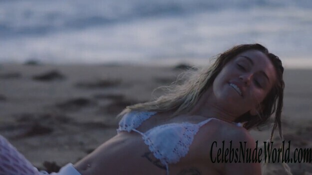 Miley Cyrus Is A Grade A Cock Tease 146239