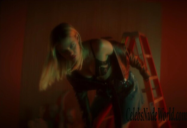 Nicola Peltz Sexy 146343