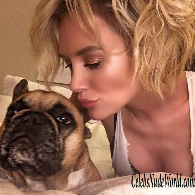 Nicky Whelan Sexy 146507