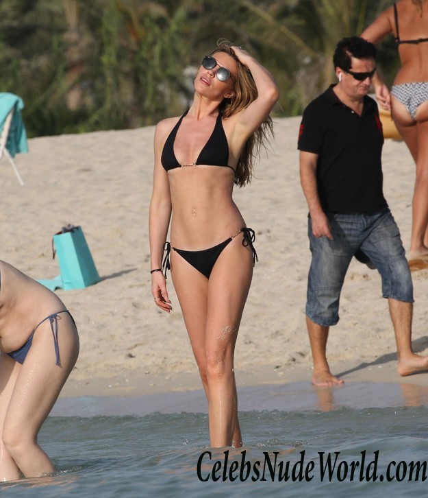 Abbey Clancy Wearing A Bikini In Dubai 14700