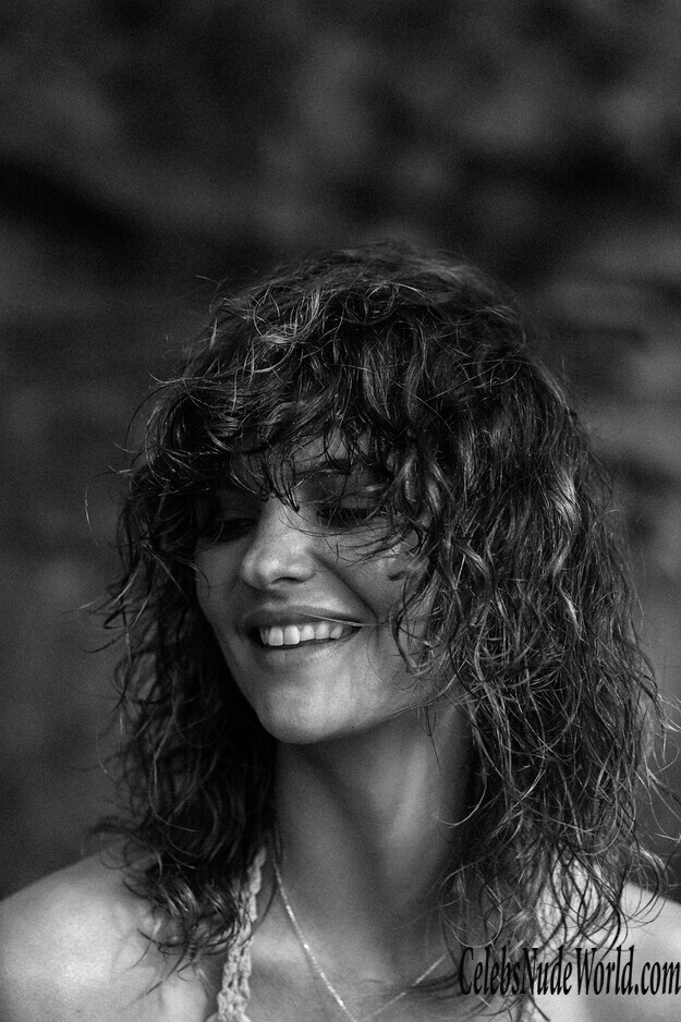 Montana Cox Topless 147695