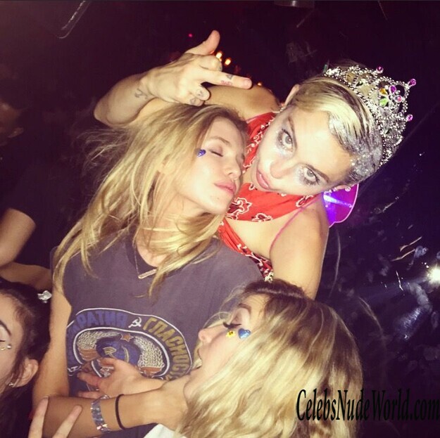 Miley Cyrus LEAKS 147752