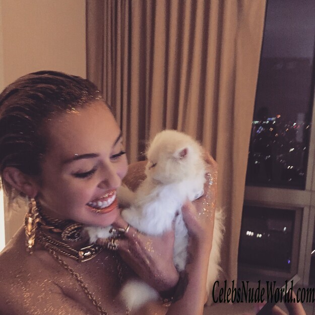 Miley Cyrus LEAKS 147757