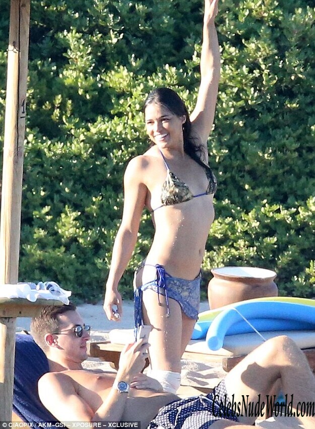 Bikini pics of Michelle Rodriguez 147815