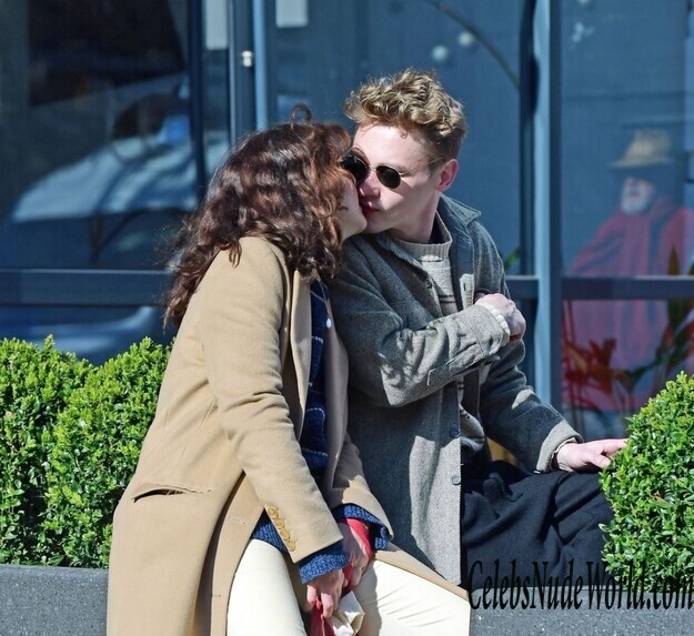 Olivia Cooke Hot 148034