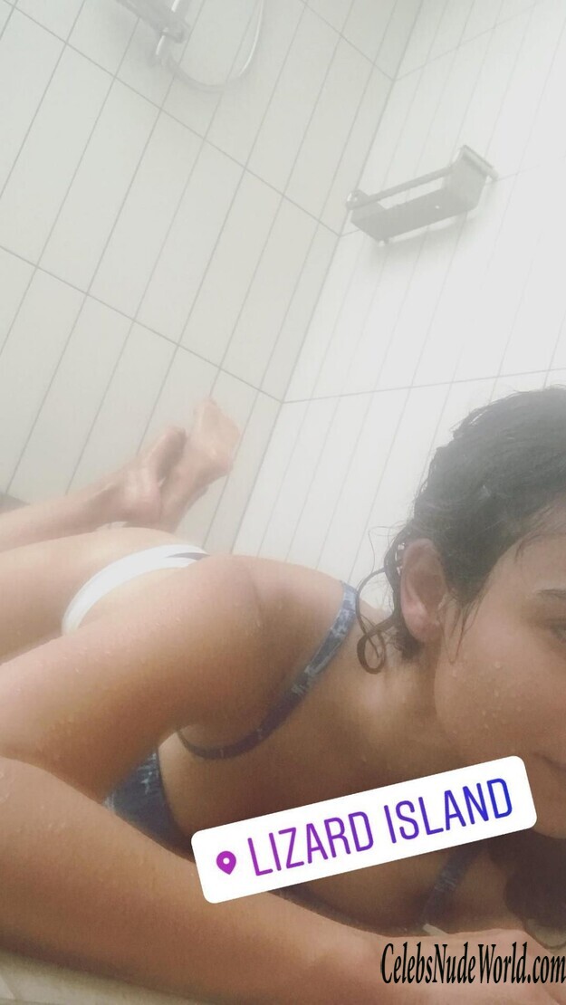 Nadine valezquez nude