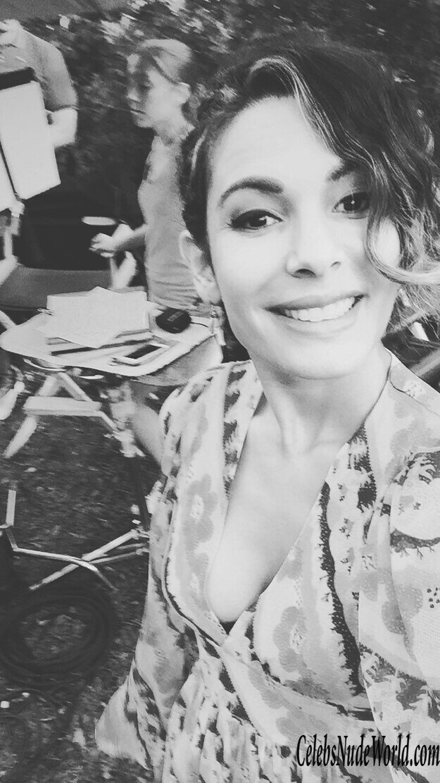 Nadine Velazquez Nude 148596