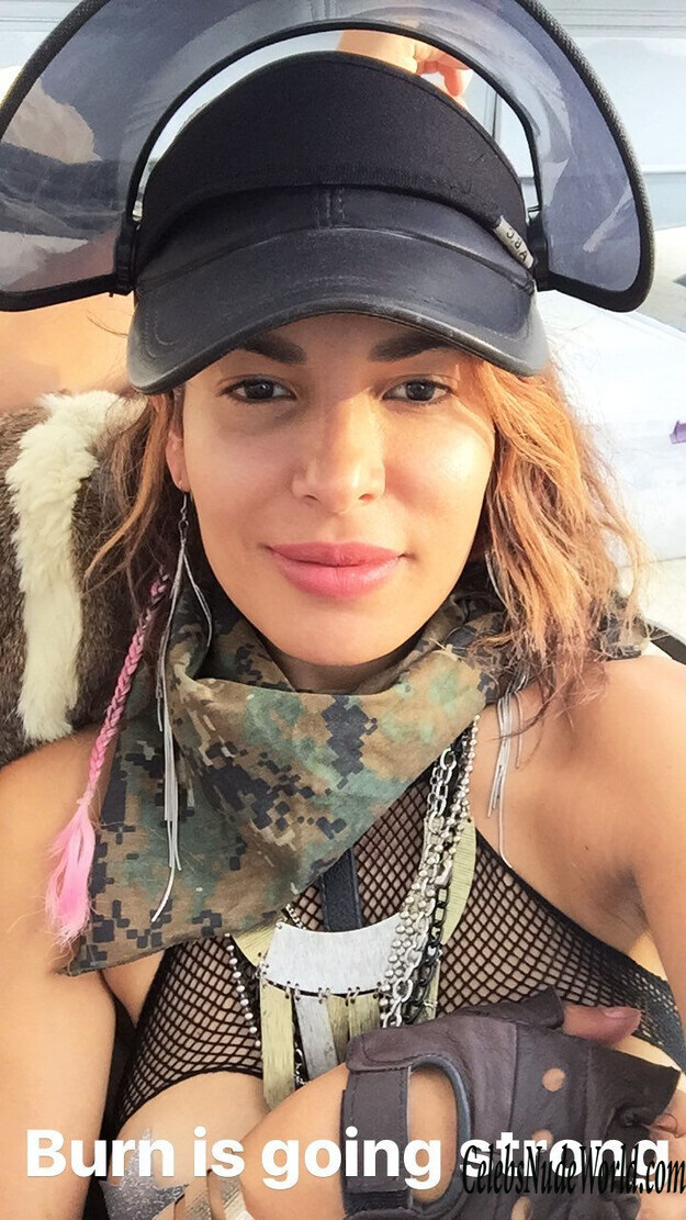 Nadine Velazquez Nude 148629