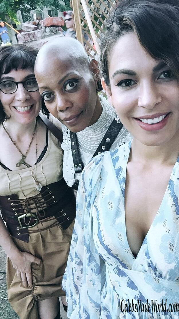 Nadine Velazquez Nude 148640