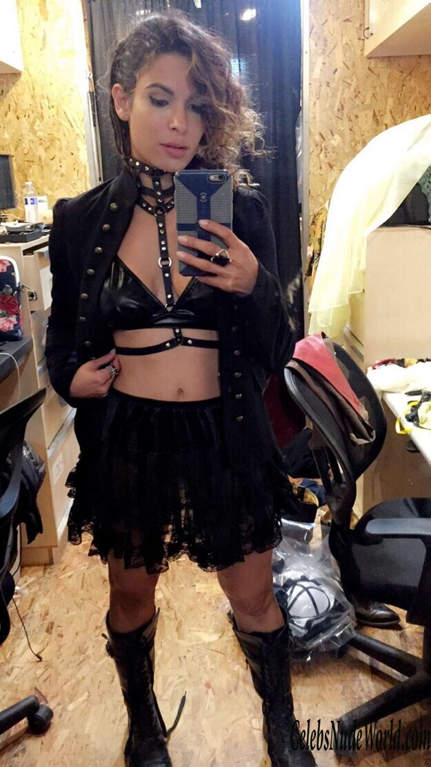 Nadine Velazquez Nude 148682