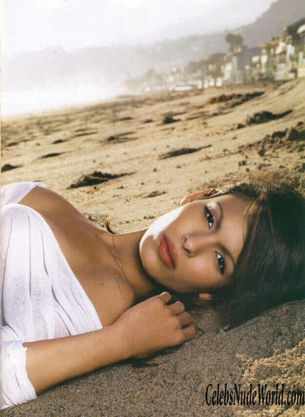 Nadine Velazquez Nude 148712