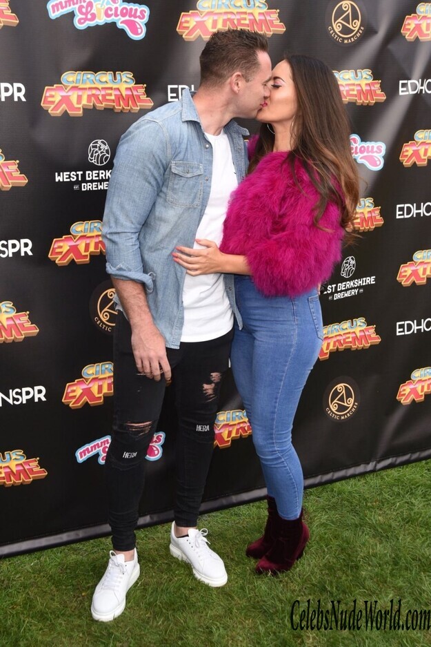 Michelle Pentecost Sexy 148934