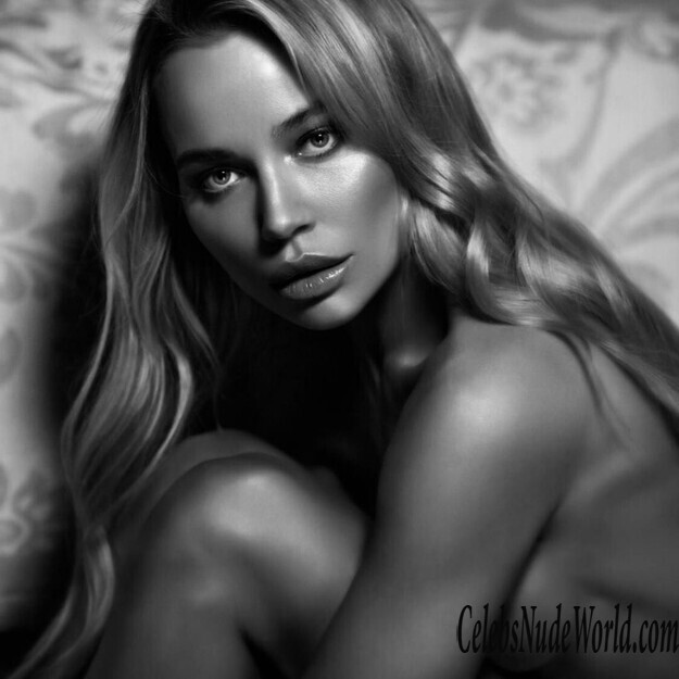 Nikol Kovalchuk Nude 149049