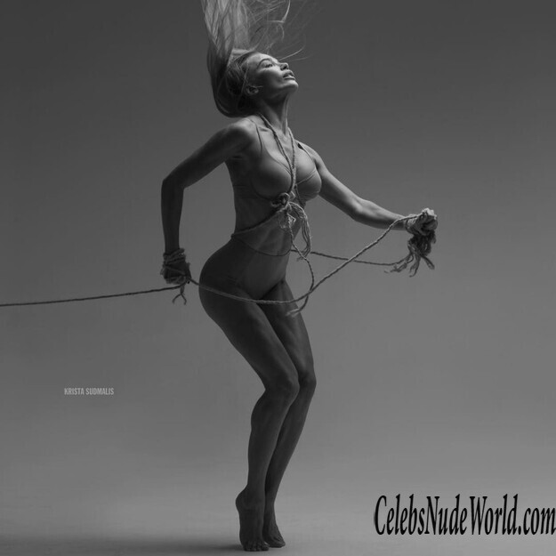 Nikol Kovalchuk Nude 149058