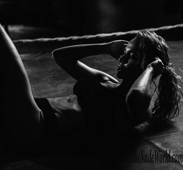 Nikol Kovalchuk Nude 149064