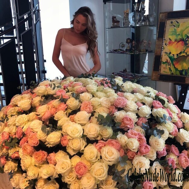 Nikol Kovalchuk Nude 149077