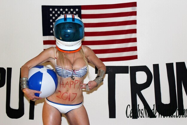 Sexy Photos of Nadeea Volianova 149377