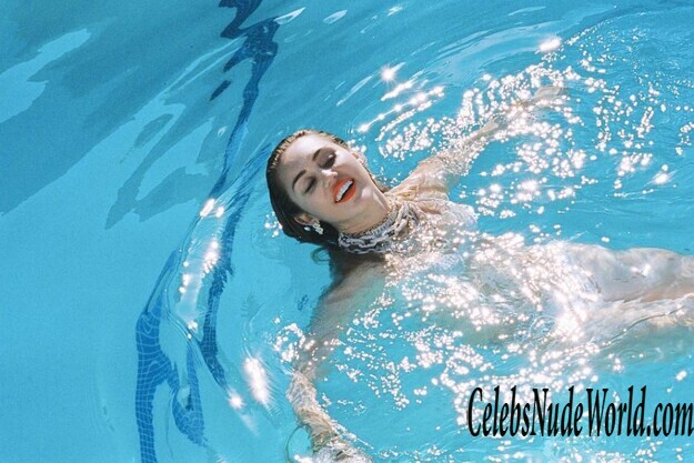 Miley Cyrus Sexy 149785