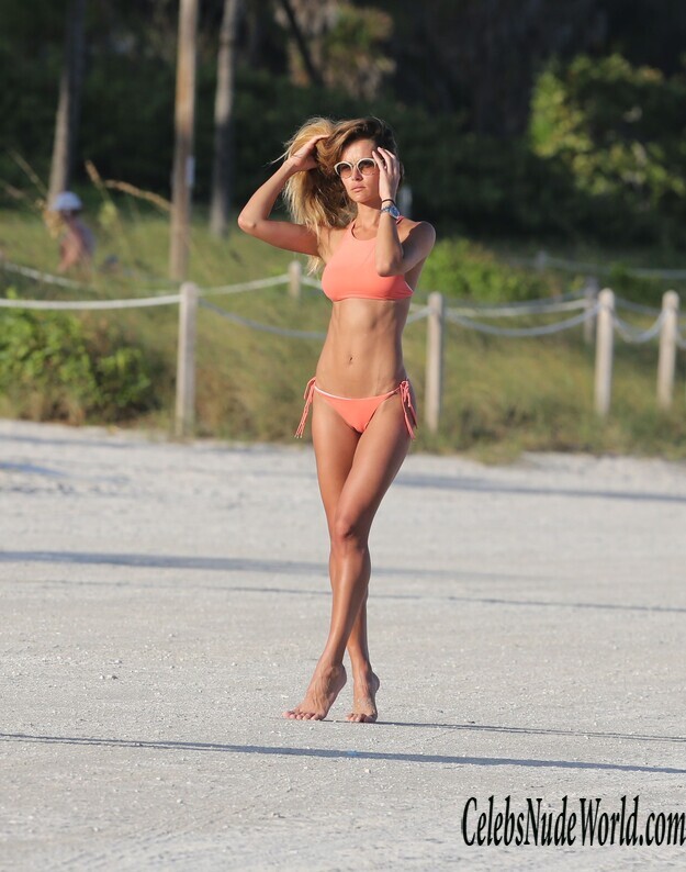 Natalia Borges Sexy Photos 149828