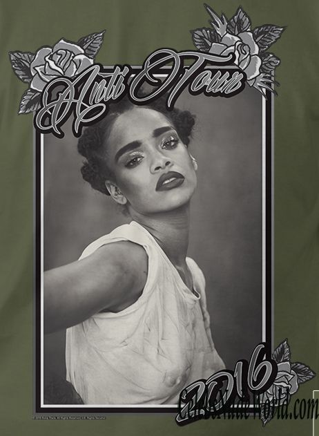 Nude Photos of Rihanna 149945