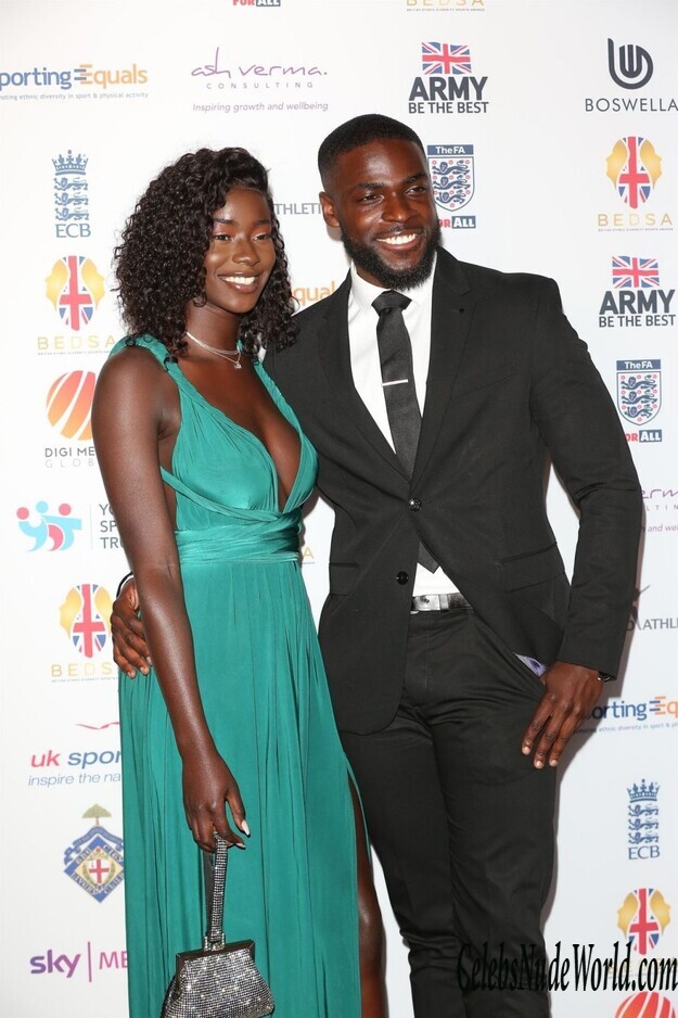 Priscilla Anyabu Cleavage 150633