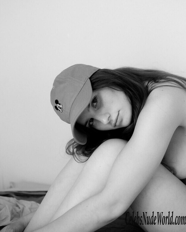 Pauline Santamaria Hot 150723