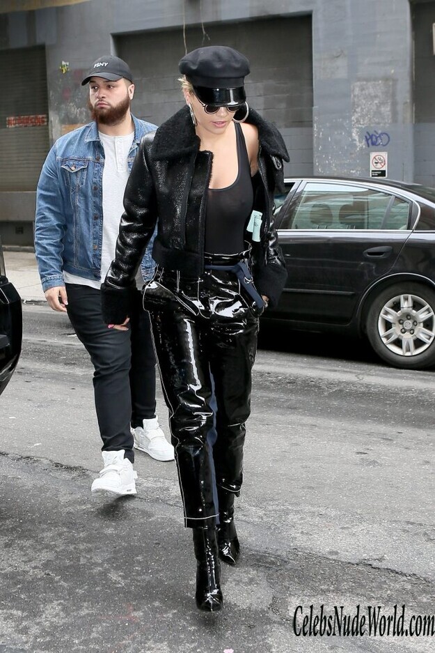 Rita Ora And Her Gorgeous Left Nipple 150981