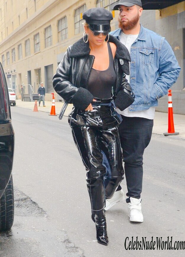 Rita Ora And Her Gorgeous Left Nipple 150984