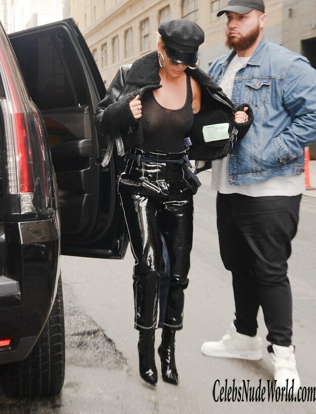 Rita Ora And Her Gorgeous Left Nipple 150989