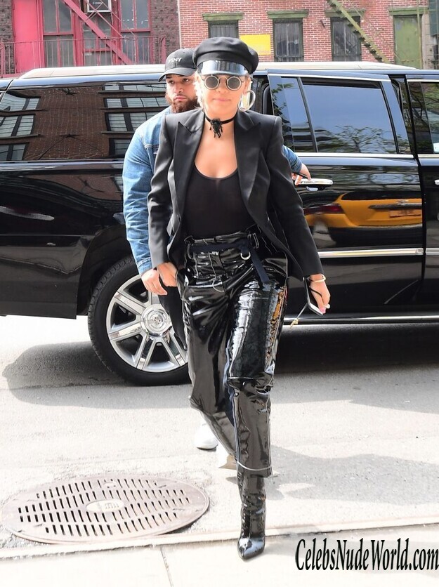 Rita Ora And Her Gorgeous Left Nipple 150994